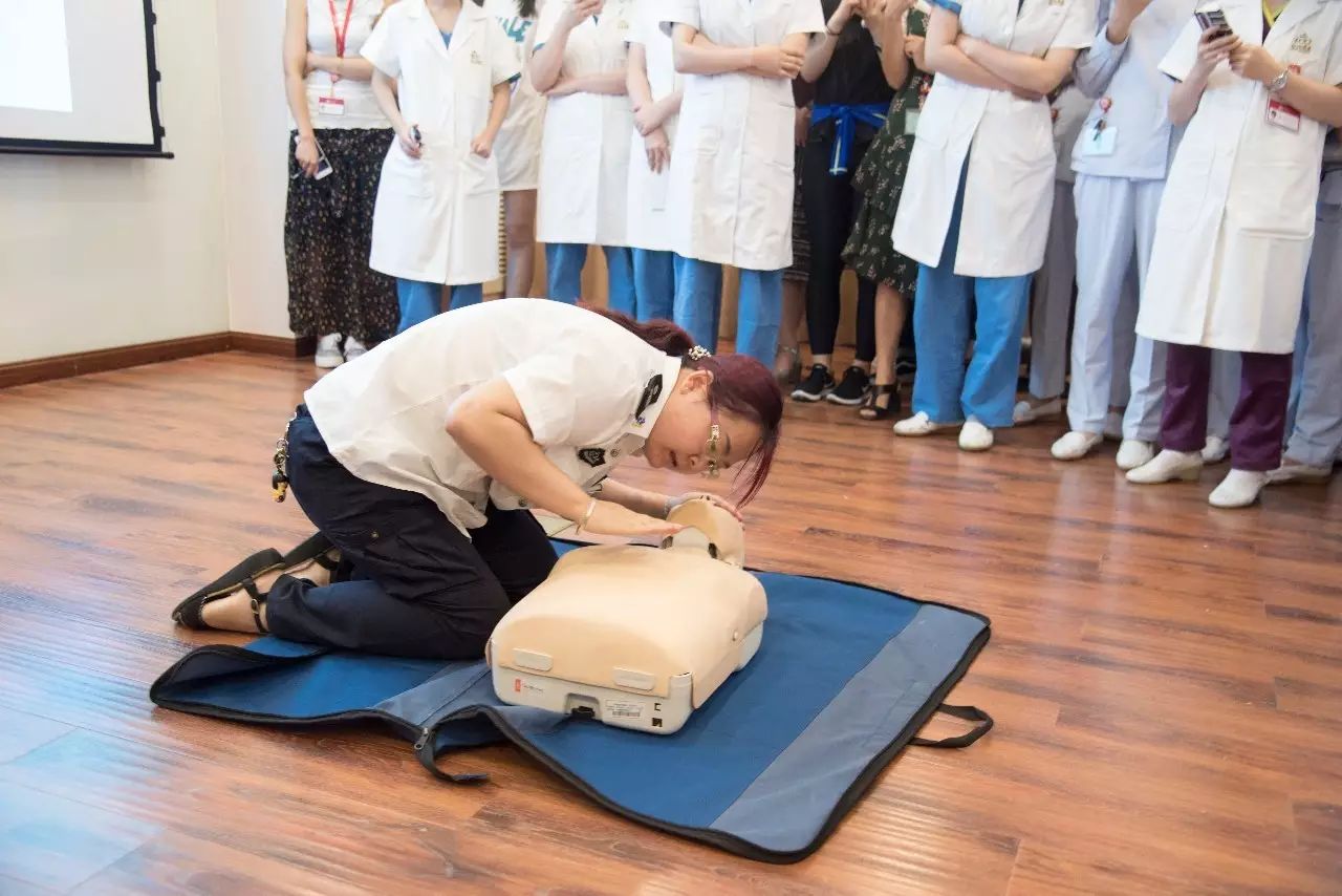百佳妇产CPR培训