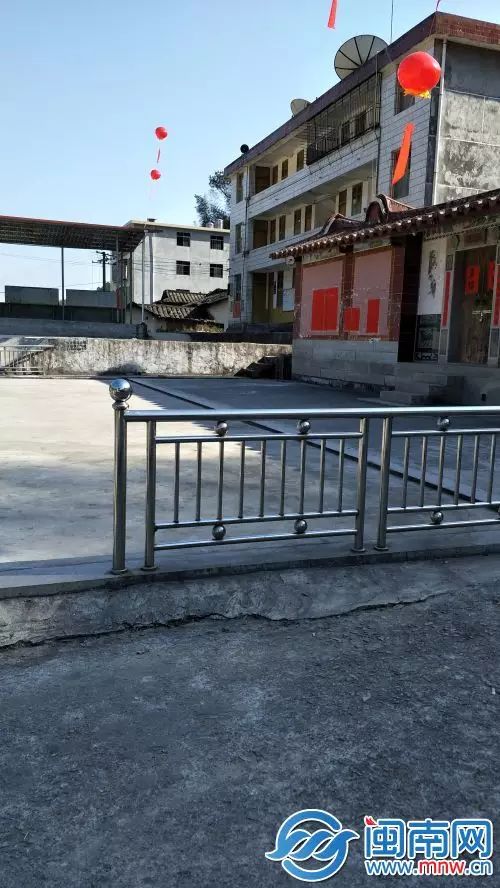 村民被村支书打住院_韩董庄镇草坡村村支书打人事件_郑州升龙又一城保安殴打村民