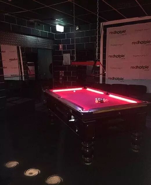 玩“脱”了！22岁澳洲姑娘开夜店！20人群P！自由换妻！老外城会玩！ - 9