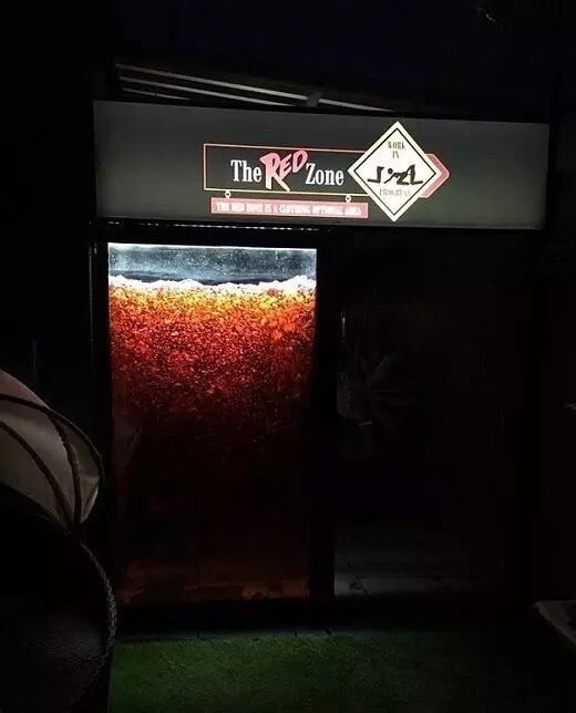 玩“脱”了！22岁澳洲姑娘开夜店！20人群P！自由换妻！老外城会玩！ - 3