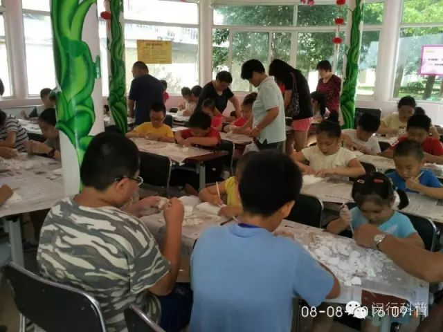 挖掘恐龙 (1).jpg 挖掘恐龙 (1).jpg