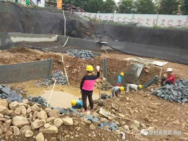 2017年9月10日 登封安置房项目最近施工情况107 作者:二十四的年 帖子ID:284076 2017年9月10日 登封安置房项目最近施工情况107 作者:二十四的年 帖子ID:284076