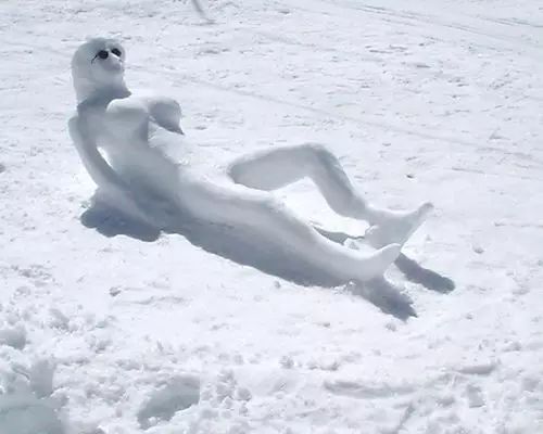 路滑扑街、裸奔、奇葩，北美一下雪，街上全是熊孩子