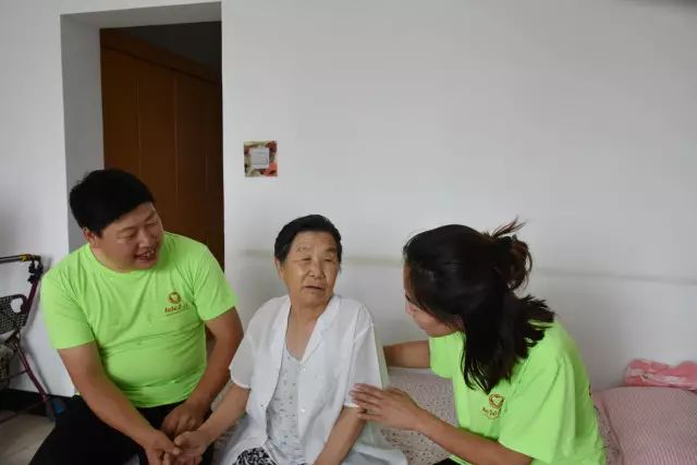 康婷·温暖传递在行动