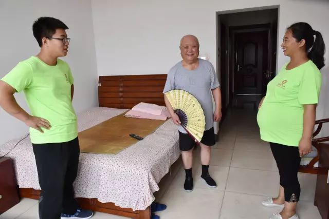 康婷·温暖传递在行动