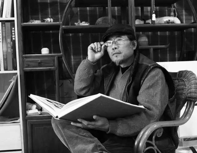 中国画院中国画名家采风团走进藏族汇报展开幕