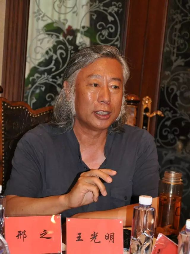 中国画院中国画名家采风团走进藏族汇报展开幕