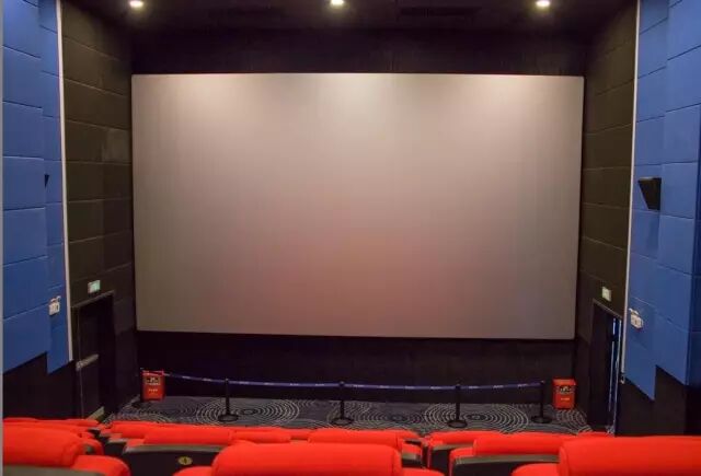 人生不是在看电影, 就是在去看电影的路上