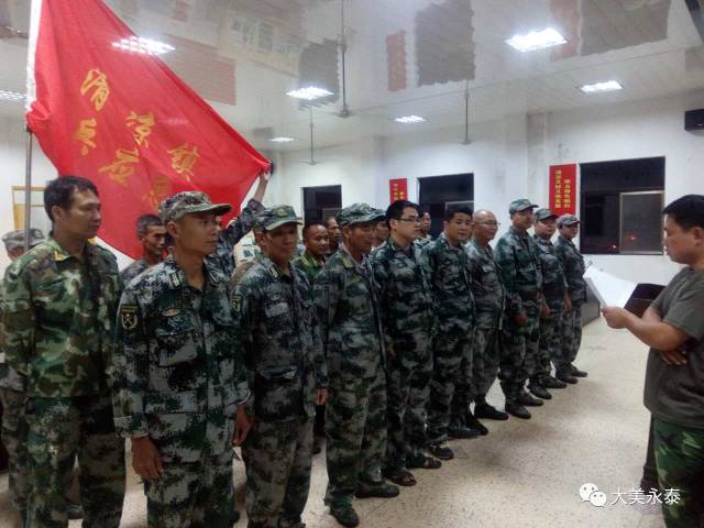 一线剪影：防台风 他们在坚守