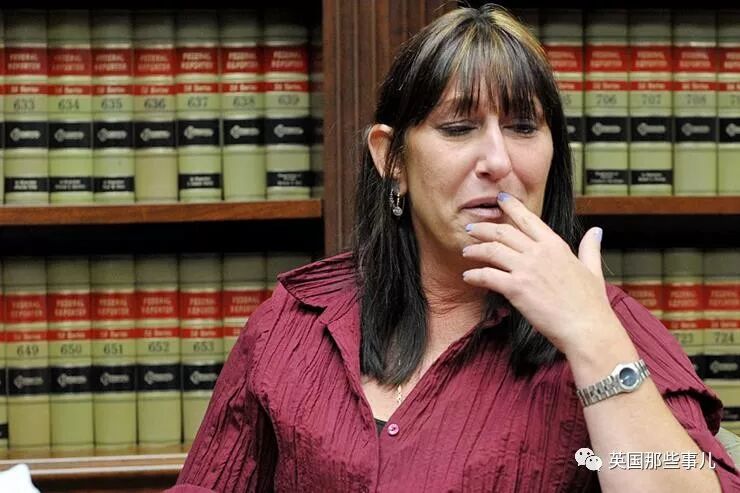 她捐出自己的肾救回老板性命，然而最后，老板直接把她炒了... - 12