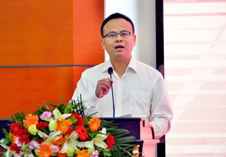 卓尔官方宣布李铁出任总经理 俱乐部高层大换