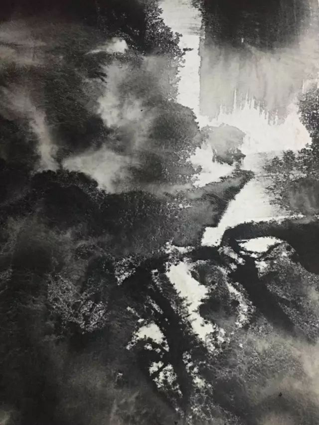 思无界 · 行无疆 · 历史的天空 · 笔陈墨横 | 王晖水墨睿绅洋服艺术作品展