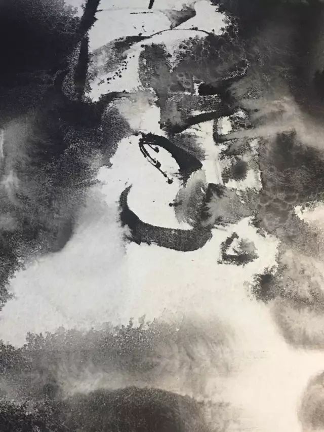 思无界 · 行无疆 · 历史的天空 · 笔陈墨横 | 王晖水墨睿绅洋服艺术作品展
