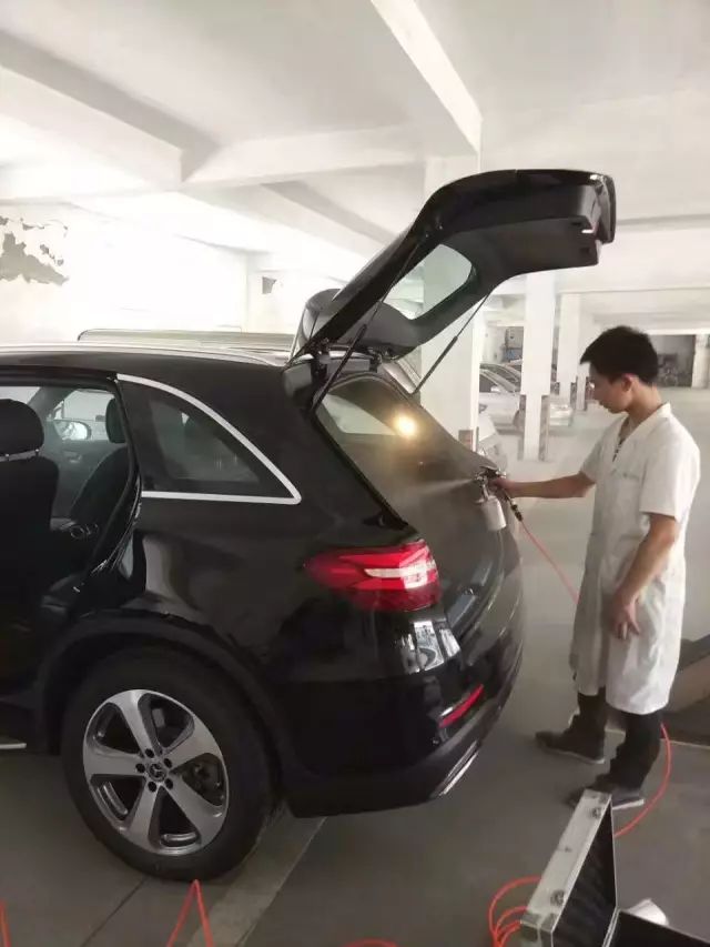不要再抱怨車內(nèi)空氣質(zhì)量，這么做就對(duì)了！