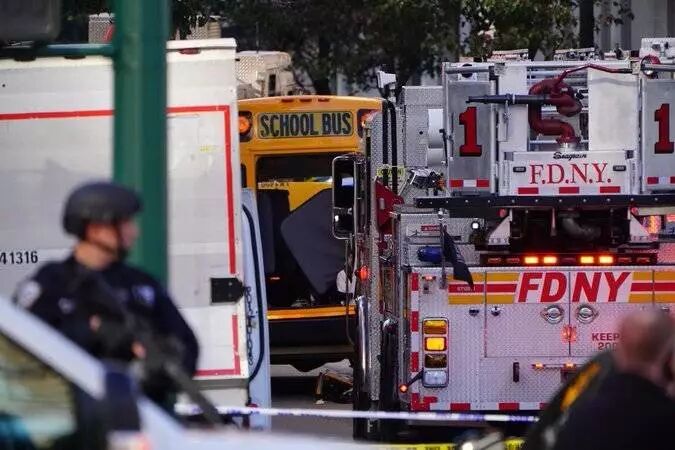 突发！纽约恐袭！凶手杀死8人后高喊“真主至上”，地上尸体和自行车残骸横陈...... - 10