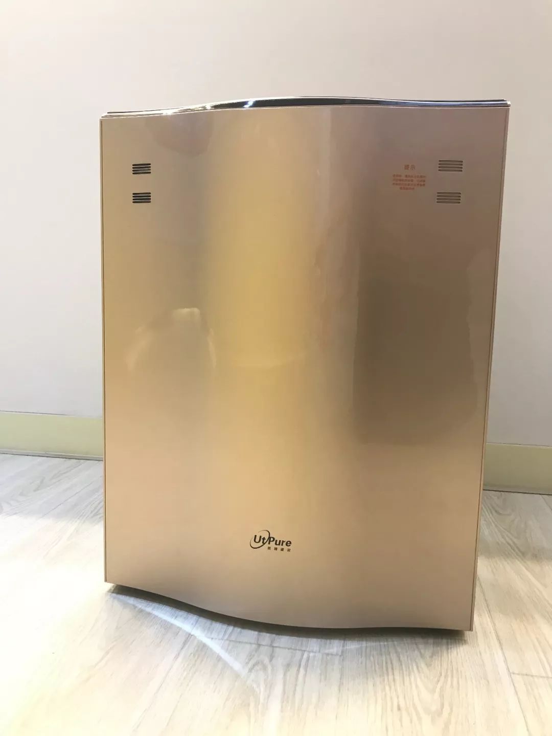 天吶，我把空氣凈化器拆了，這這這……居然是臺會除甲醛的“油煙機”？