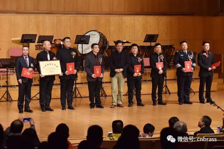 江苏东方交响管乐团