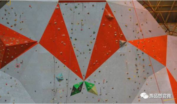 【系列课|攀岩初级课程】中国地质大学赛事级攀岩馆，冠军教练倾力指导，挑战超越自我极限