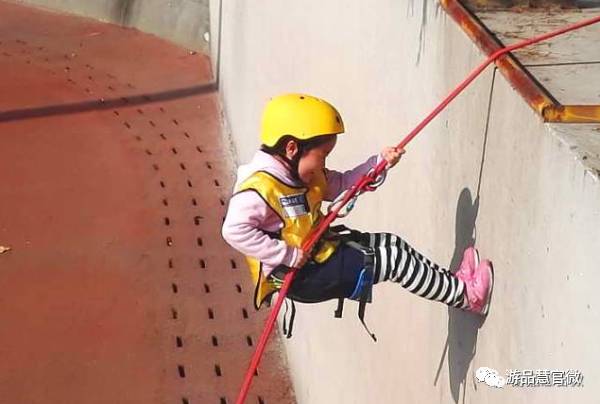 【系列课|攀岩初级课程】中国地质大学赛事级攀岩馆，冠军教练倾力指导，挑战超越自我极限