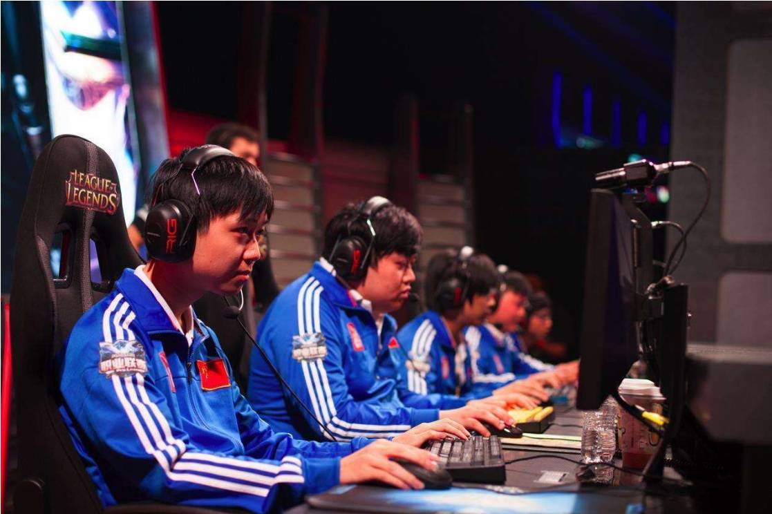 磨剑千日，永不言弃，属于RNG的传奇之路