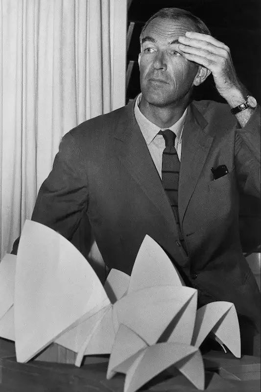 辉煌只有一次 永恒的悉尼歌剧院缔造者约恩·乌松-新湖南