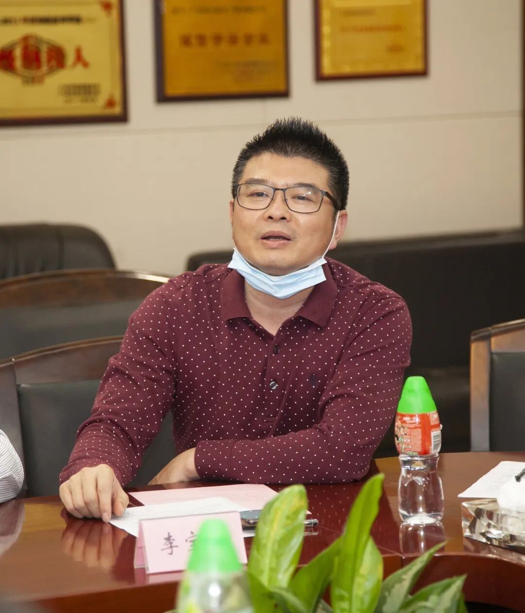 李军伟副会长出席座谈会▲李新强副会长出席座谈会▲老领导邹运良