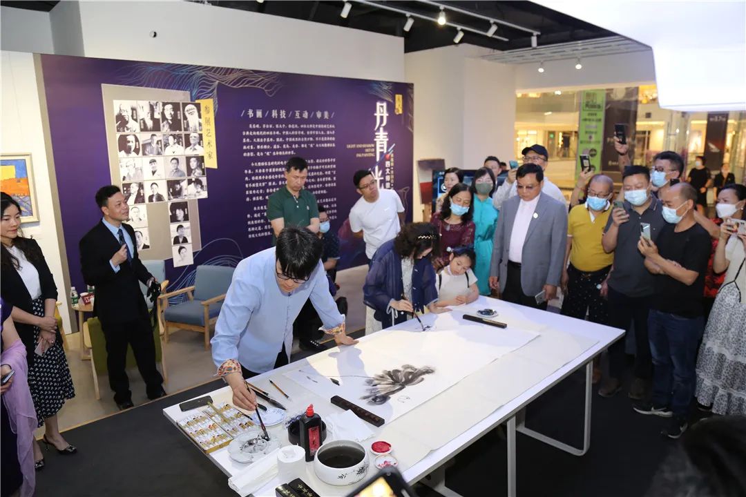 四大名家数字艺术展迎来高潮,名家大师荟萃一堂! 四大名家数字艺术展迎来高潮,名家大师荟萃一堂!
