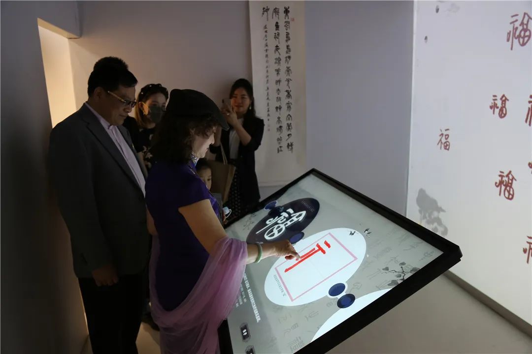 四大名家数字艺术展迎来高潮,名家大师荟萃一堂! 四大名家数字艺术展迎来高潮,名家大师荟萃一堂!